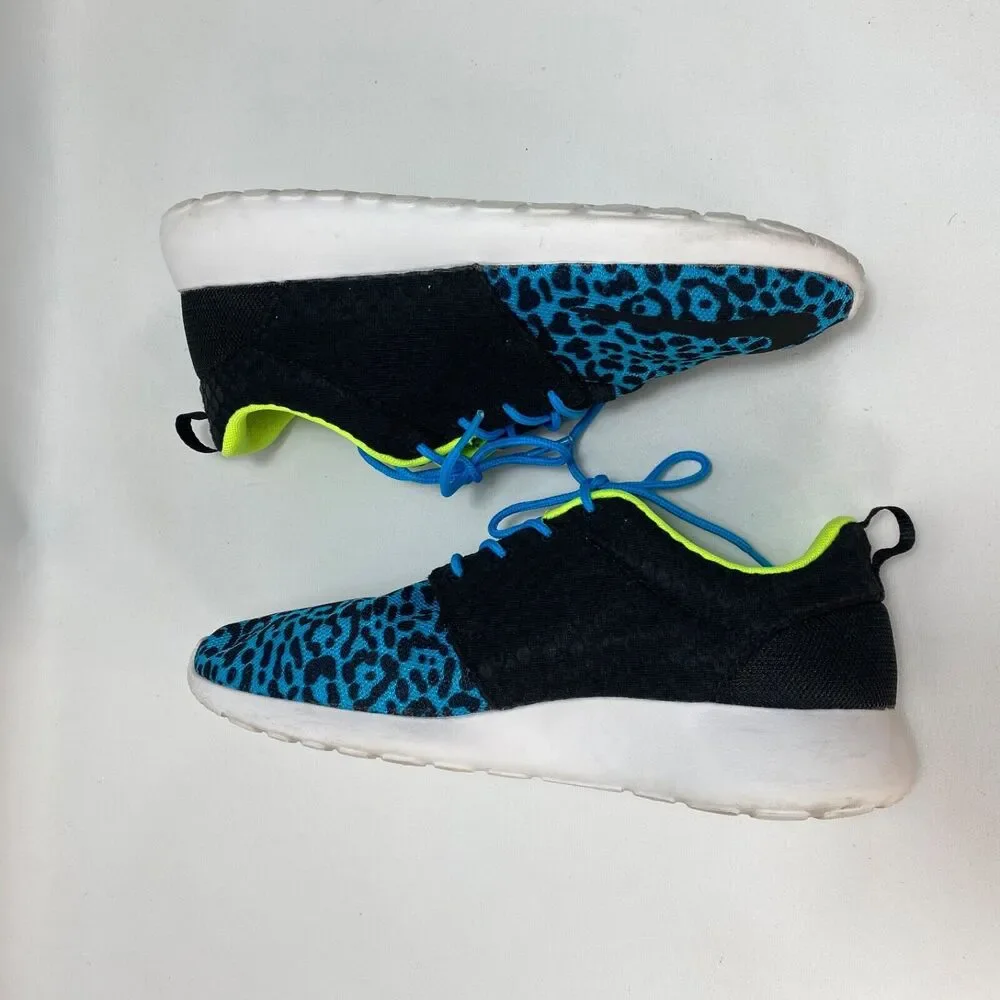 Nike Roshe Run Sneakers Womens 8 Black Current Blue Leopard Running Workout Gym